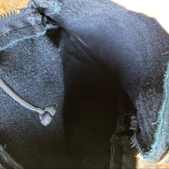 Slim Leather Crossbody - Picture 5 of 6